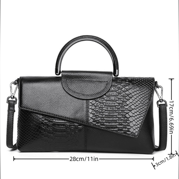 Luce vegan leather clutch